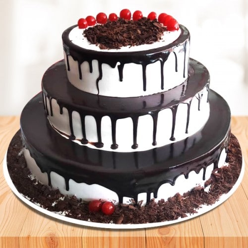 3 floor black forest cake 500x500 1