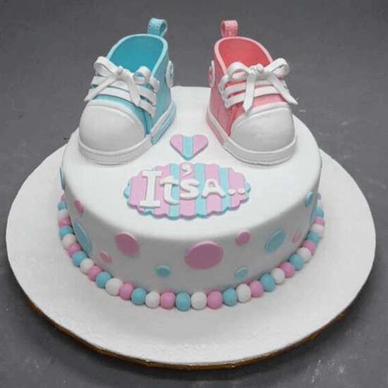 0000909 baby shower cake 4 550