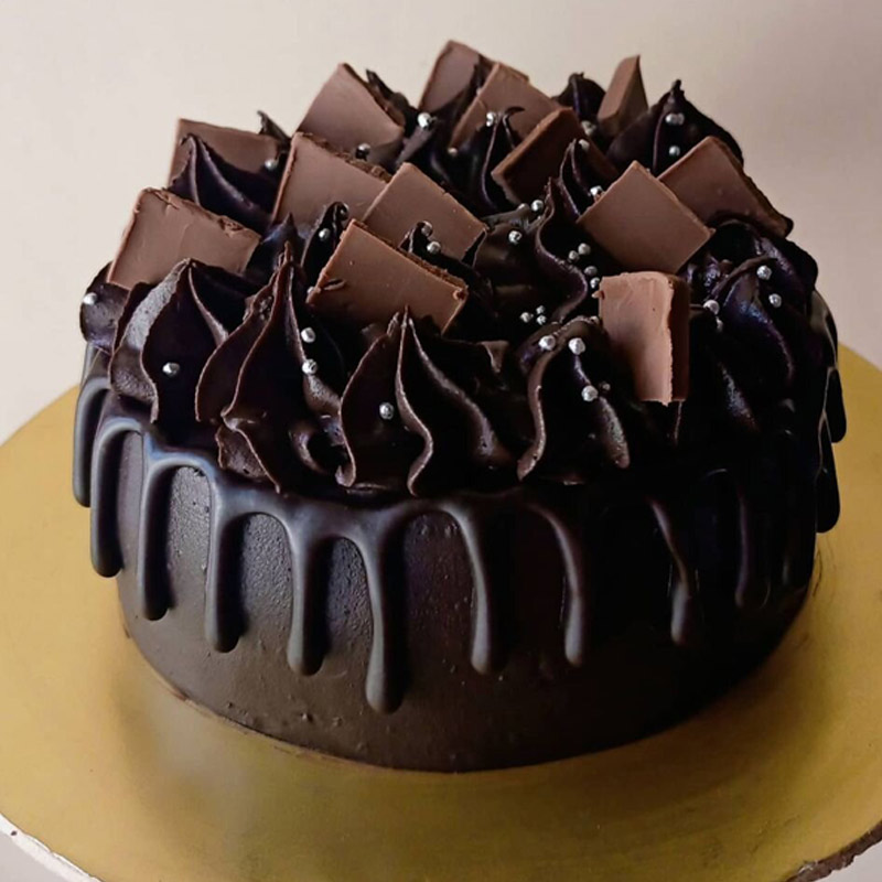 overloaded chocolate cake