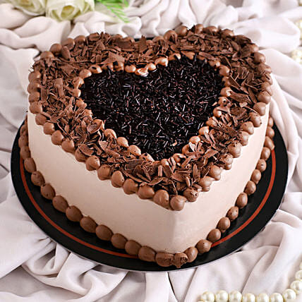 Mouth Watering Heart Shaped Chocolate Cake