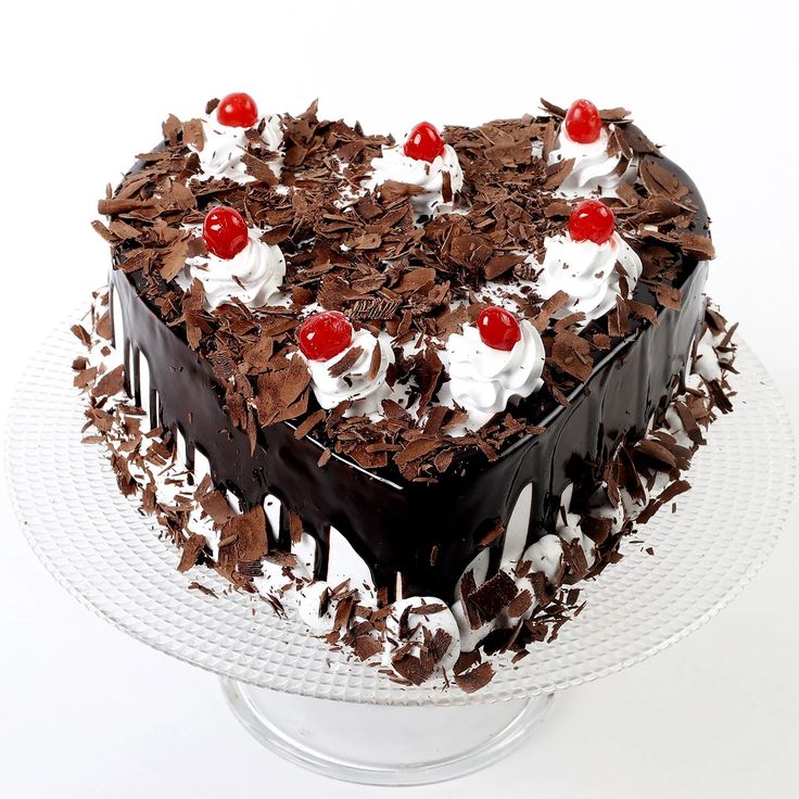 heart shape black forest 1 kg